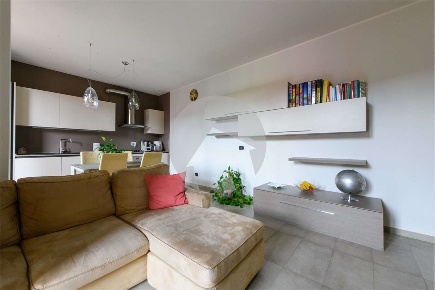 Foto Appartamento in Via Dossetti 4, Canossa di 101 m² con 6 locali