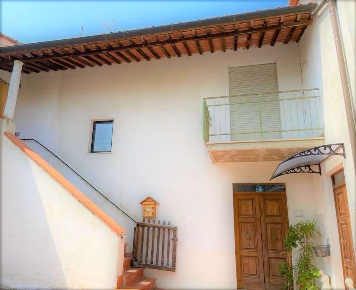 Foto Appartamento a Marciano della Chiana di 93 m² con 4 locali in vendita