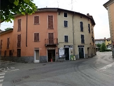 Foto Appartamento in VIA MINONZIO 4, Bosisio Parini di 150 m² con 6 locali