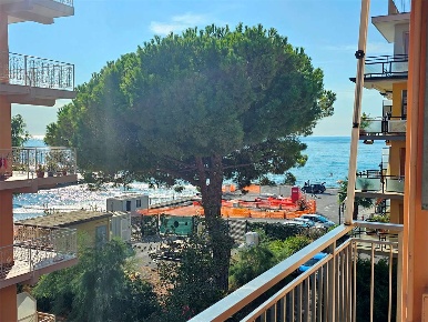 Foto Appartamento in via degli aranci, San Bartolomeo al Mare in vendita