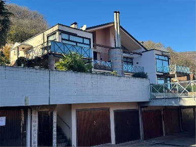 Foto Appartamento a Cuasso al Monte in vendita