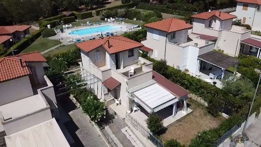 Foto Villa unifamiliare in VIA DEI TIGLI, Numana di 120 m² con 5 locali