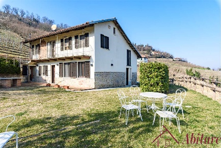 Foto Villa unifamiliare a Diano d'Alba in vendita