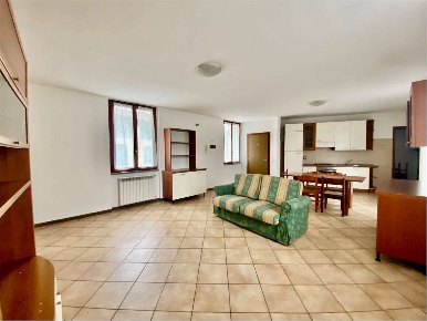 Foto Appartamento a Bosisio Parini di 109 m² con 3 locali in vendita