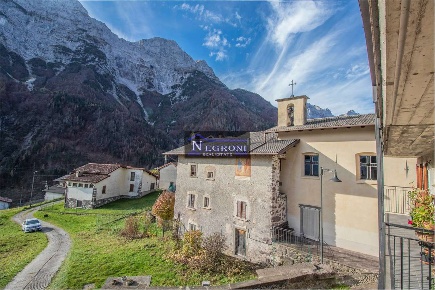 Foto Appartamento in Contrada Zanetti, Ardesio di 130 m² con 4 locali