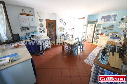 Foto Villa unifamiliare in Piazza Sant'Andrea 32, Pompiano di 421 m²