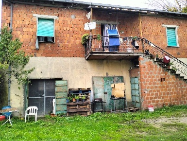 Foto Appartamento a Lucignano di 160 m² con 4 locali in vendita