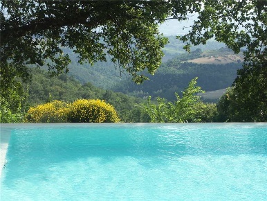 Foto Villa singola in Loc. Castelvecchio, Massa Martana di 450 m² all'asta