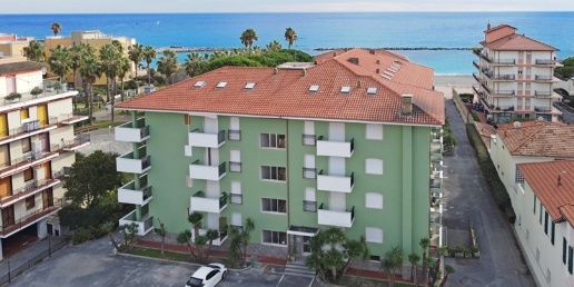 Foto Appartamento in Via Aurelia 57, San Bartolomeo al Mare di 70 m²