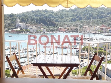 Foto Villa bifamiliare a Portovenere di 185 m² con 7 locali in vendita