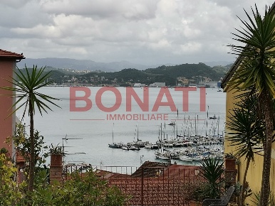Foto Appartamento a Portovenere di 85 m² con 4 locali in vendita