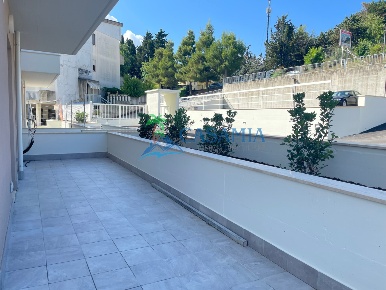 Foto Appartamento in via Mazzini, Acquaviva Picena di 75 m² con 3 locali