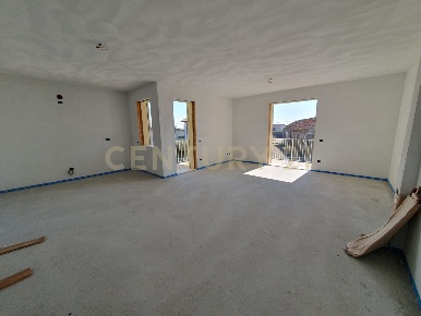 Foto Appartamento in Salvo d'Acquisto 480, Isola Rizza di 94 m² in vendita