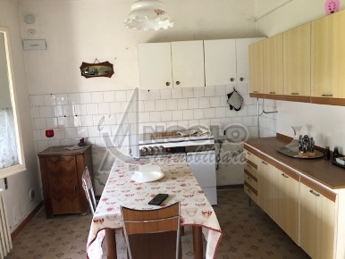 Foto Villa bifamiliare a Stienta di 190 m² con 4 locali in vendita