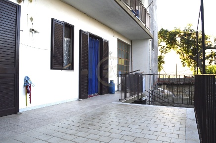 Foto Appartamento a Aci Bonaccorsi di 90 m² con 3 locali in vendita