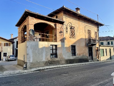 Foto Appartamento in Via Cristoforo Colombo 63, Narzole di 190 m²