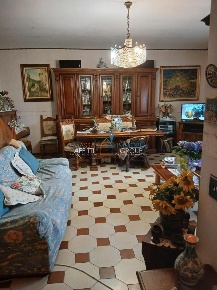 Foto Appartamento in Via San Remigio di Sopra 6, Massa di 95 m² in vendita