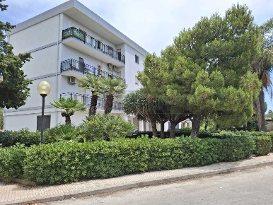 Foto Appartamento in Monte San VITO, Siracusa di 121 m² con 5 locali