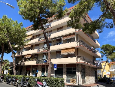 Foto Appartamento a San Bartolomeo al Mare di 70 m² con 3 locali in vendita