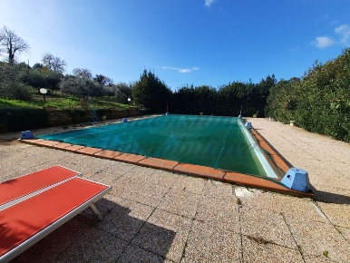 Foto Villa unifamiliare in Via Sandro Pertini, Bibbona di 340 m² in vendita