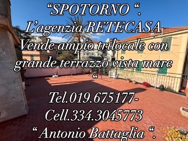 Foto Appartamento in Via Demaestri 43, Spotorno di 100 m² con 5 locali