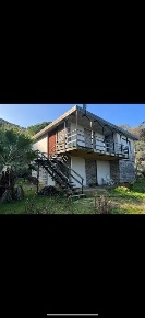 Foto Villa unifamiliare a Portovenere di 210 m² con 10 locali in vendita