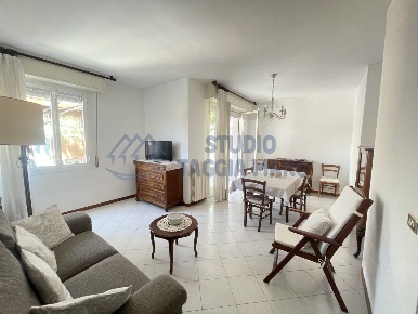 Foto Appartamento in Via Cesare Balbo, Bordighera di 107 m² con 4 locali