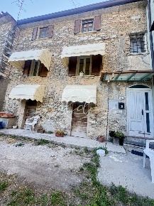 Foto Appartamento a Seravezza di 75 m² con 4 locali in vendita