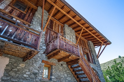 Foto Appartamento in Frazione Moline, Gressan di 120 m² con 4 locali