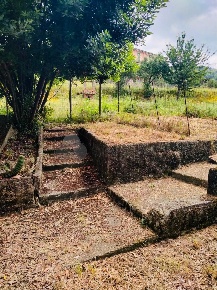 Foto Villa bifamiliare a Sarzana di 240 m² con 8 locali in vendita