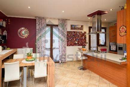 Foto Appartamento a Mathi di 110 m² con 4 locali in vendita