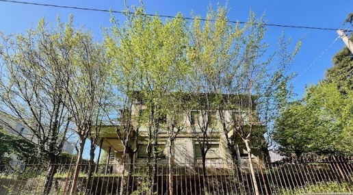 Foto Villa unifamiliare in Via Fiume, Inverigo di 207 m² con 9 locali