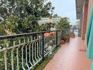 Foto Appartamento a Reggio nell'Emilia di 165 m² con 4 locali in vendita