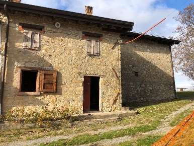Foto Appartamento a Canossa di 165 m² con 7 locali in vendita