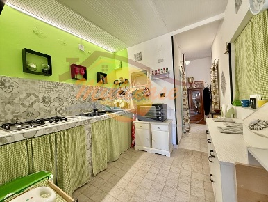 Foto Appartamento in VIA RE IERONE II, Siracusa di 30 m² con 2 locali