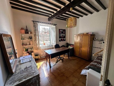 Foto Appartamento a Pisa di 75 m² con 4 locali in vendita