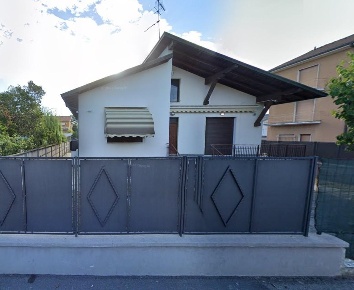Foto Villa unifamiliare a Arese di 238 m² con 5 locali in vendita