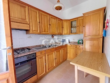 Foto Casa indipendente a Santa Maria a Monte di 158 m² con 8 locali