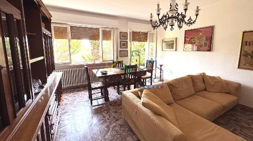 Foto Villa bifamiliare a Pisa di 125 m² con 6 locali in vendita
