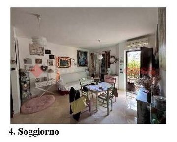 Foto Villa unifamiliare in GIULIO CESARE GRAZIANI, Roma di 124 m²