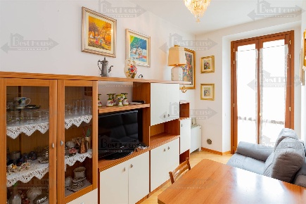 Foto Appartamento in via Mancinelli  11, Milano di 39 m² con 2 locali