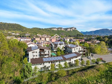 Foto Appartamento in via Cà Brusà, Cavaion Veronese di 99 m² con 3 locali