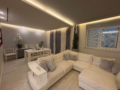 Foto Appartamento in via Masaniello 8, Catania di 109 m² con 4 locali