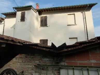 Foto Appartamento a Cavriglia di 85 m² con 5 locali in vendita