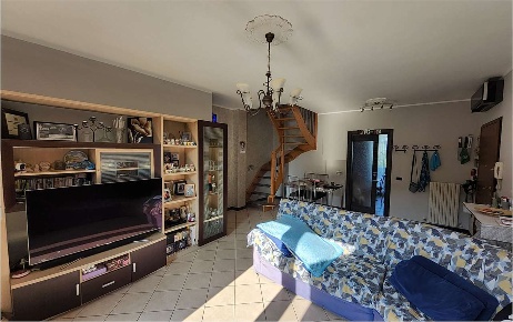 Foto Appartamento a San Prospero di 159 m² con 6 locali in vendita