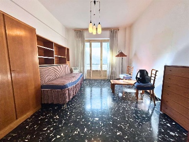 Foto Appartamento in Via San Benedetto, Rapallo di 94 m² con 4 locali