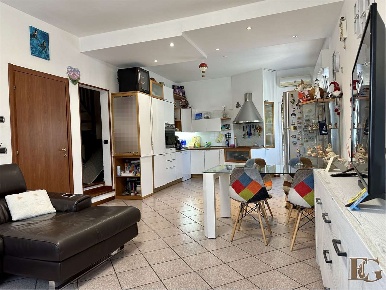 Foto Appartamento in via Binda, Besozzo di 160 m² con 4 locali in vendita