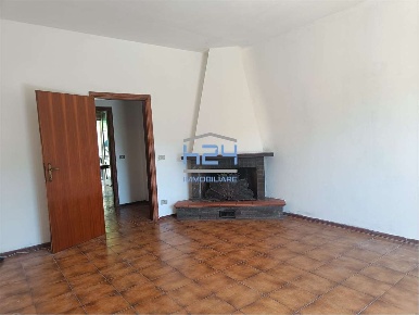 Foto Appartamento in via Renato Serra, Mercato Saraceno di 92 m² in vendita