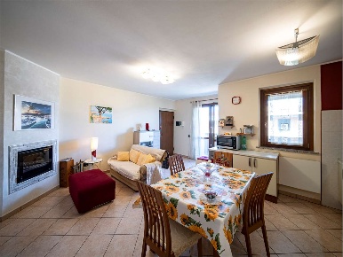 Foto Appartamento in Via Neruda  12, Collazzone Collepepe di 90 m²