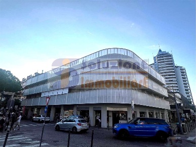 Foto Appartamento in Piazza Marconi 1, Jesolo di 100 m² con 3 locali